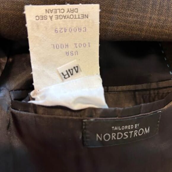 Peter Millar 100% Wool Brown Plaid Jacket - 44R - Picture 3 of 5